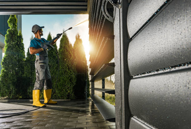 Best Driveway Pressure Washing  in Huntington, TX